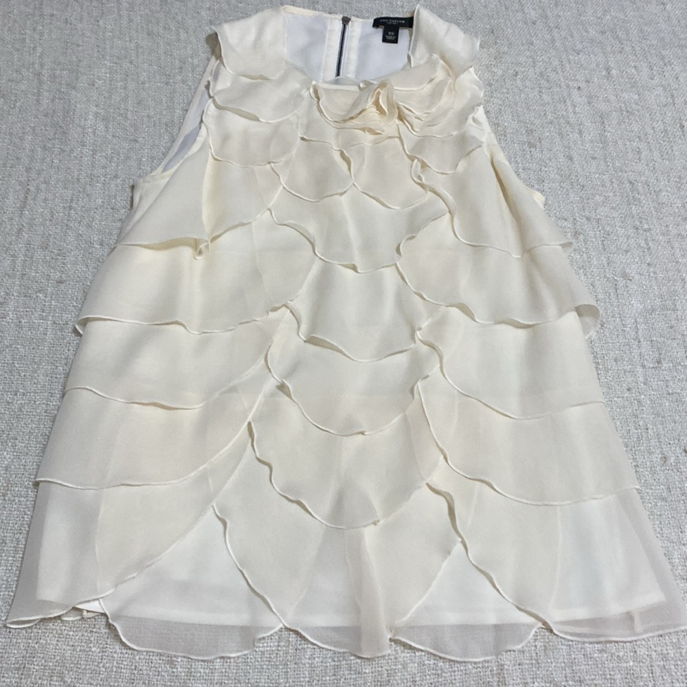 Ann Taylor Silk Cream Ruffle Lined Sleeveless Blouse Size XS - Picture 8 of 9